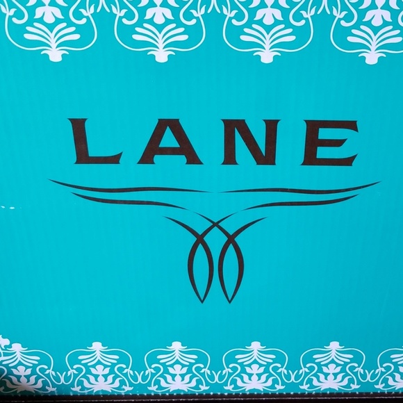 Boots - Picture 6 of 8